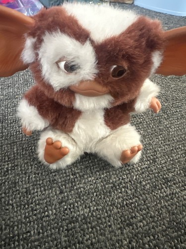 Neca gremlins gizmo - neca, 7"