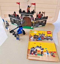 Vintage LEGO 6059 Castle