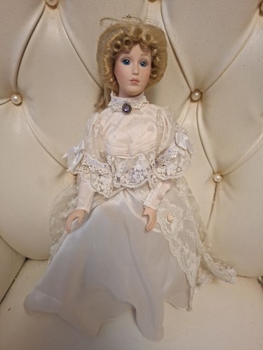 Bride doll - ,