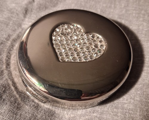 Silver plated round compact - round,