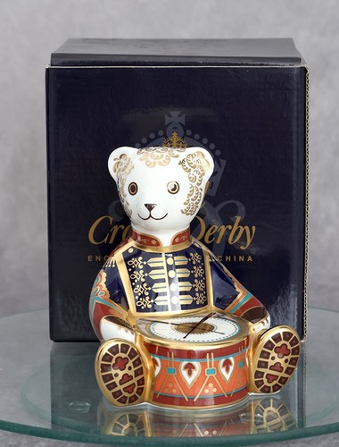 Royal crown derby drummer - crown,