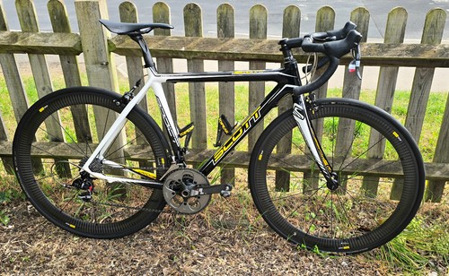 Scott addict carbon road - scott,