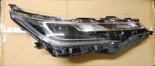 New toyota corolla headlight - new,