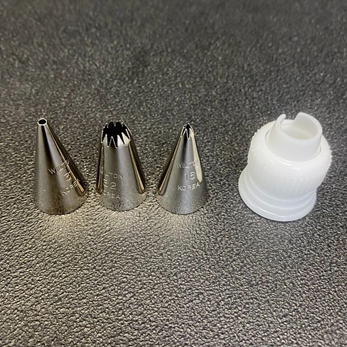 Genuine wilton number - genuine, 16