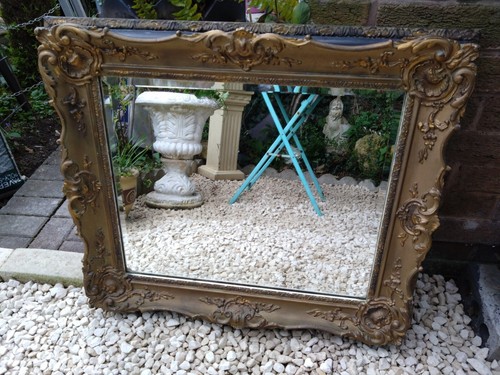 Beautiful vintage ornate gilt - beautiful,