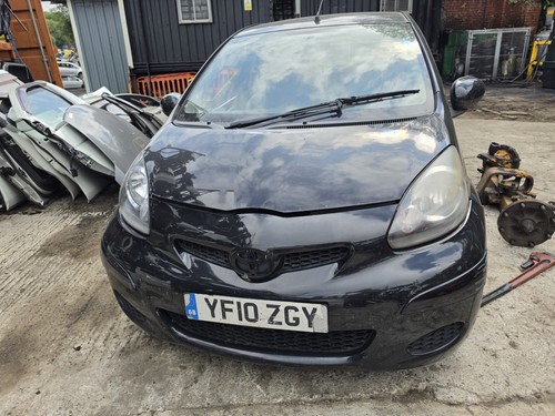 Toyota aygo mk1 - toyota,