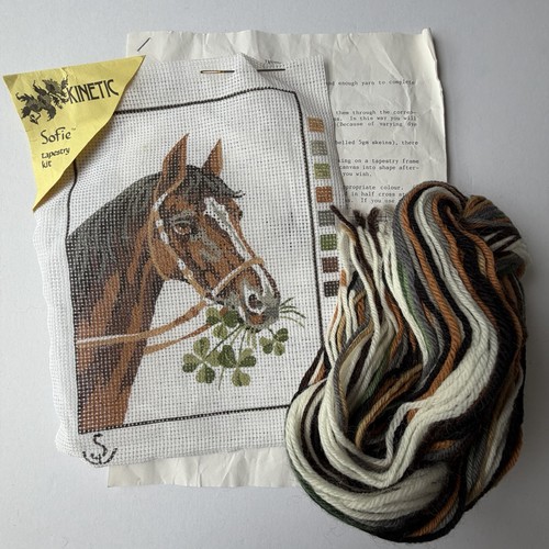 Kinetic horse tapestry kit - horse,