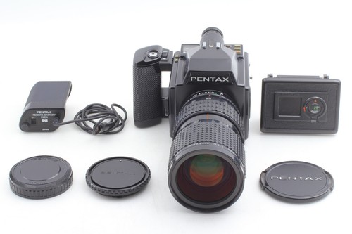 Near mint pentax 645 camera - pentax,