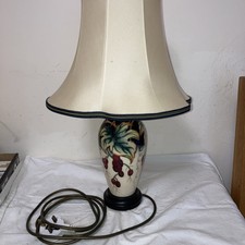 MOORCROFT POTTERY TABLE LAMP 