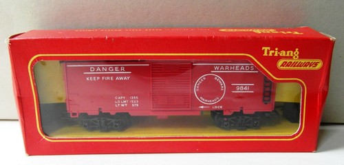 Triang railways r249 warheads - railways,