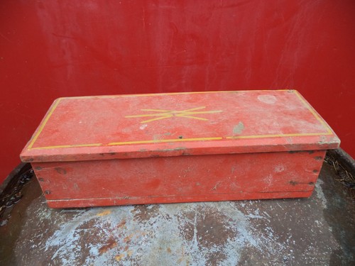Vintage toolbox tractor - toolbox,