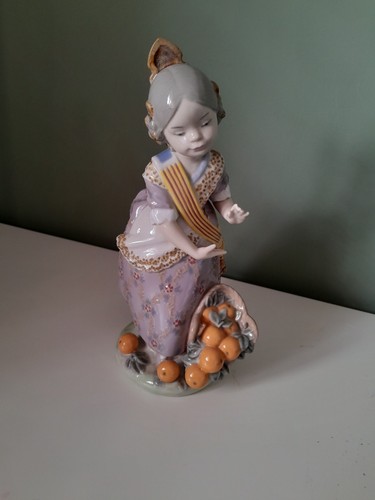 Lladro retired 1422 miss - lladro,