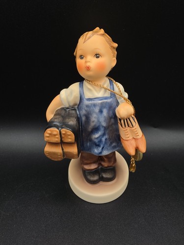 Hummel goebel figurine - goebel, boots