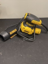 DeWalt 2.3 Amp Corded 1/4 Sheet Palm Grip Sander