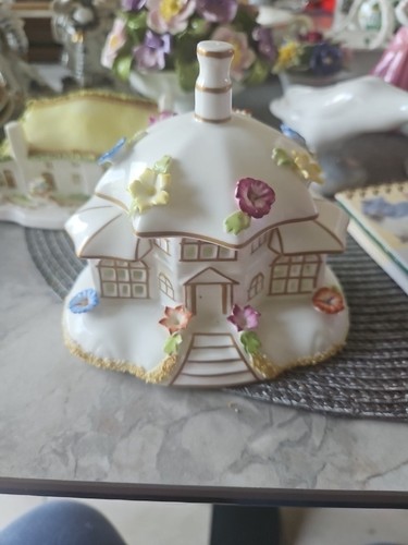 Coalport the parasol - parasol, house