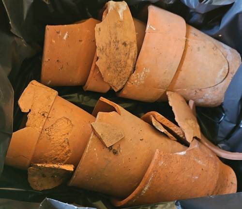 Broken vintage terracotta - broken,