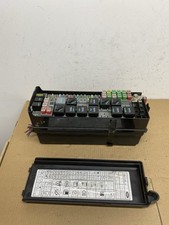 LAND ROVER DISCOVERY 3 ,04-09 FUSE BOX