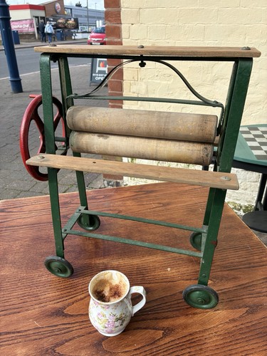 Vintage toy mangle - toy,