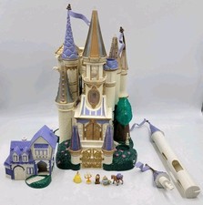 Vintage 1998 Beauty & The Beast Castle Polly Pocket Starcastle Disney W Figures