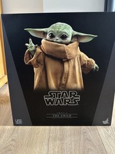 Hot Toys Life Size Grogu The