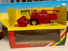 BRITAINS.1:32.FARM.MASSEY FERGUSON 760 COMBINE HARVESTER. DRIVER. NEVER USED.