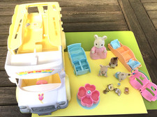 SYLVANIAN FAMILIES RAINBOW FUN