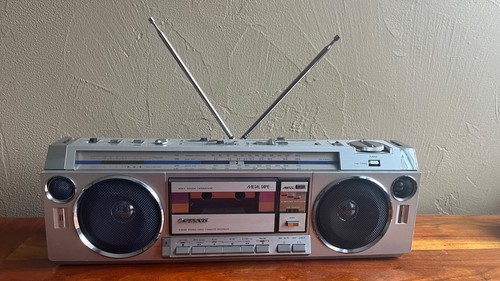 Sanyo m7950 boombox stereo - sanyo,