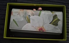 NWTNB LADIES TED BAKER