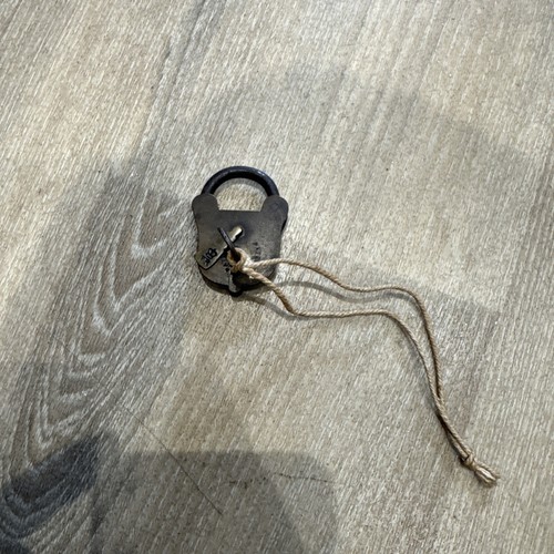 Brass antique queen - vr,