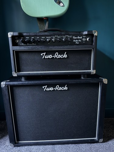 Two rock 1x12 - 1x12, open