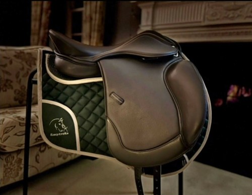 Treeless dressage saddle black - treeless,