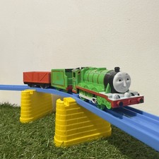 Thomas & Friends -Henry &