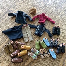 Bratz Fashion Boyz Dolls Clothes and Shoes, Sandals, Boots & Trainers