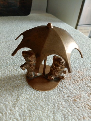 Vintage solid brass - ,