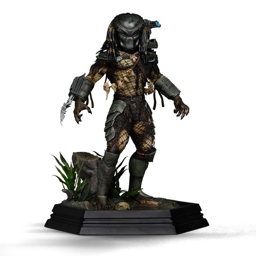 Preorder predator art - art, scale