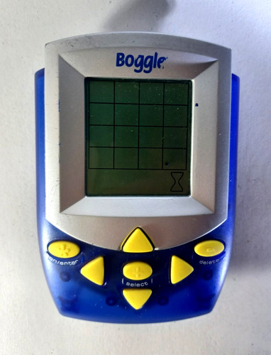 Boggle electronic hand held - hand, 3