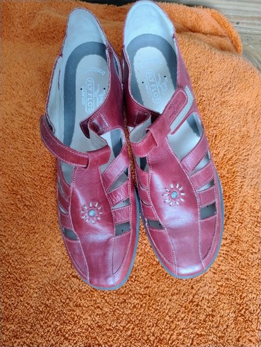 Deep red sandals - red, size