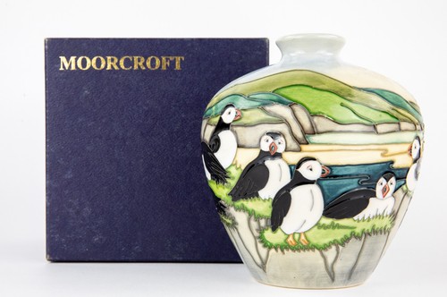 Moorcroft pottery puffin - moorcroft,