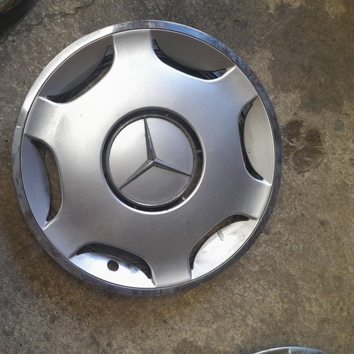 Mercedes w124 15in hub - ,