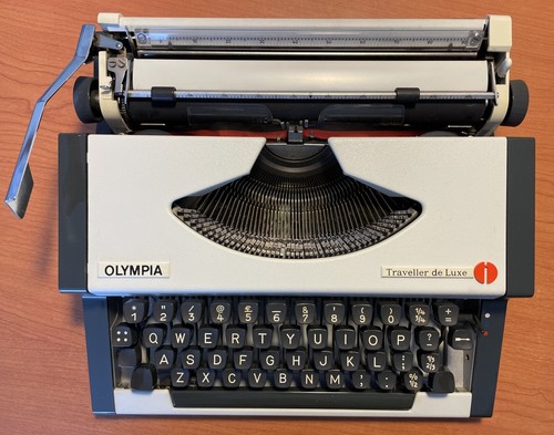 Vintage 1978 olympia traveller - 1978,