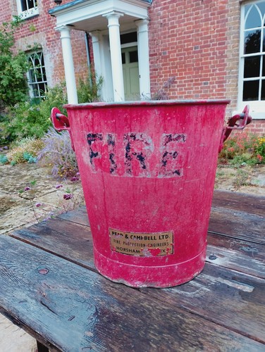 Fire bucket vintage - bucket., vintage.