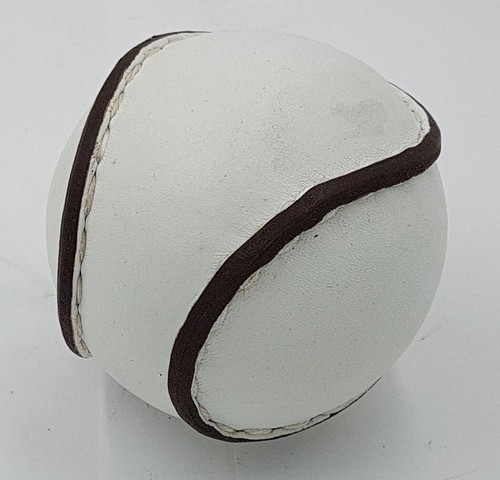 Sliotar gaa hurling - 4.,