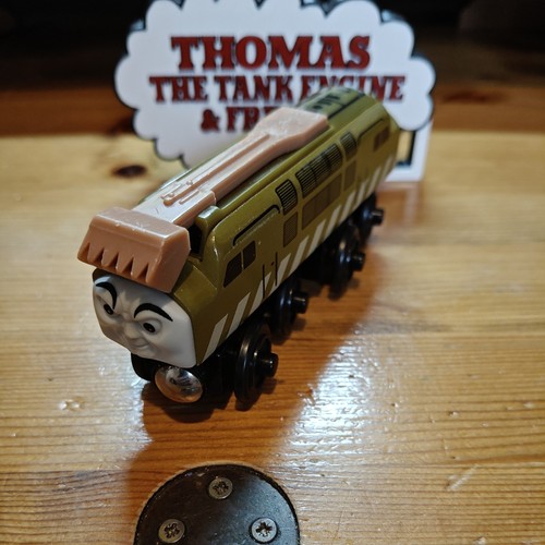 Vintage thomas the tank wooden - vintage,