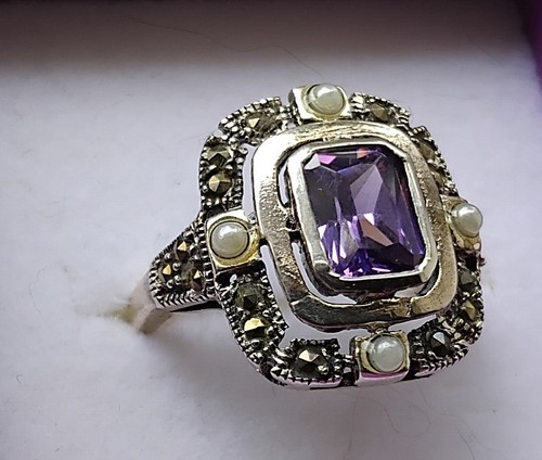 Stunning vintage ring - stunning,