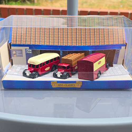 Oxford diecast mini classics - diecast,