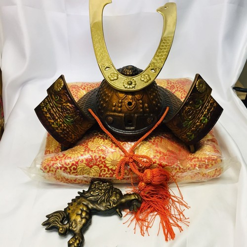 Japanese samurai armor - samurai, bushi