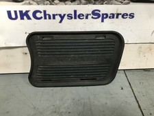 CHRYSLER 300C N/S PASSENGER SIDE LEFT FRONT BUMPER GRILLE BACKING