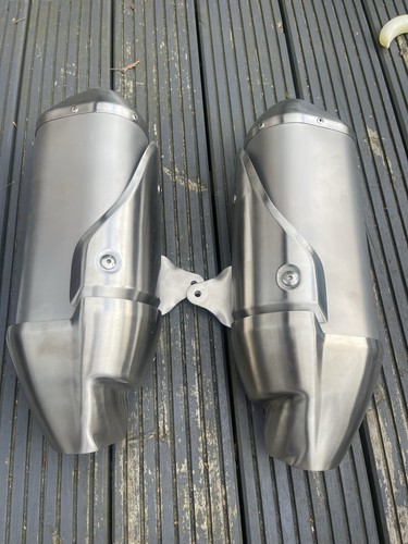 Triumph speed triple 1050 - triple,