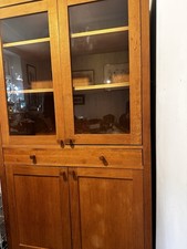 Laura Ashley Brompton Range with Glass Doors and 1 Drawer Excellent Condition,