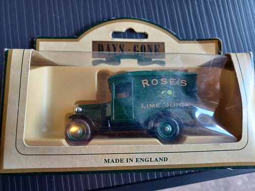 Lledo die cast days gone - cast,